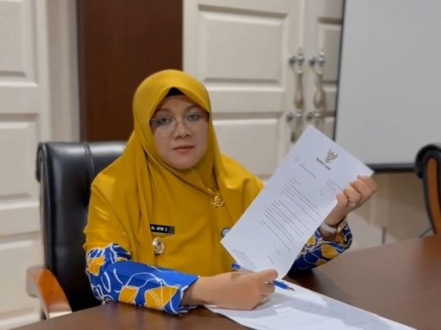 Bupati Afni Minta Perusahaan Prioritaskan Warga Lokal