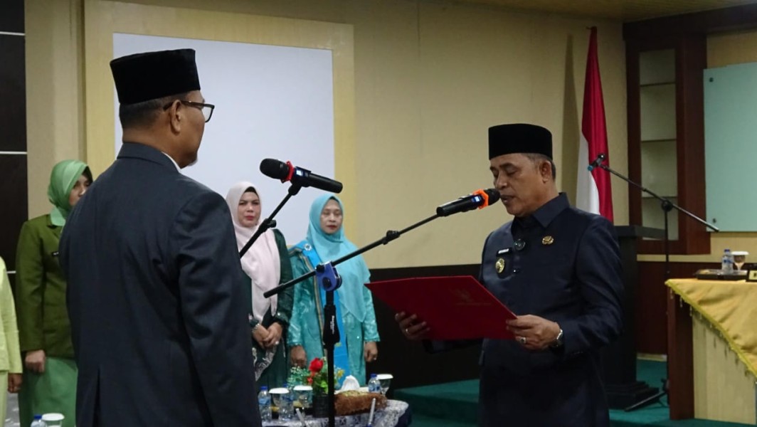 Bupati Inhil Lantik Tantawi Jauhari Sebagai Sekda Difinitif