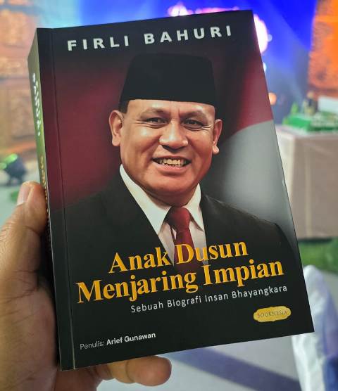 Peluncuran Biografi Firli Bahuri Digelar Sederhana, Dihadiri Keluarga dan Sahabat