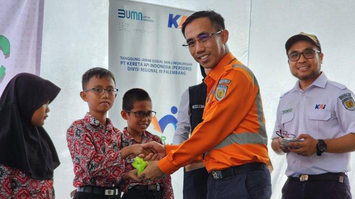 Klinik Mediska Lubuk Alung Resmi Dibuka, KAI Sumbar Gelar Pengobatan Gratis untuk Warga Sekitar