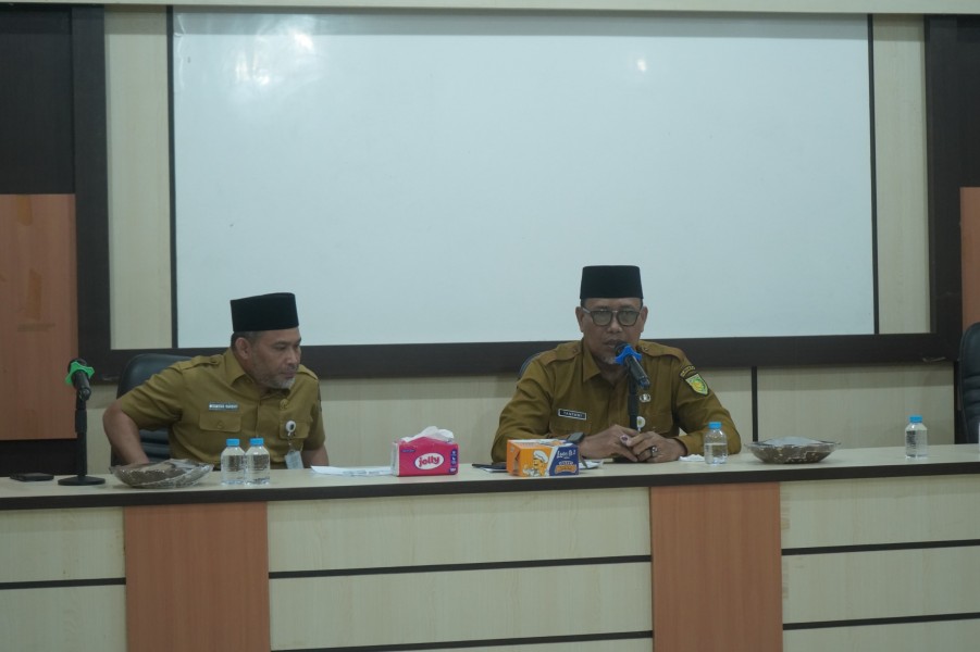 Sekretaris Daerah (Sekda) Kabupaten Indragiri Hilir (Inhil) Tantawi Jauhari, pimpin rapat persiapan Event Wisata Religi Gema Muharram 1448 H / 2026 M