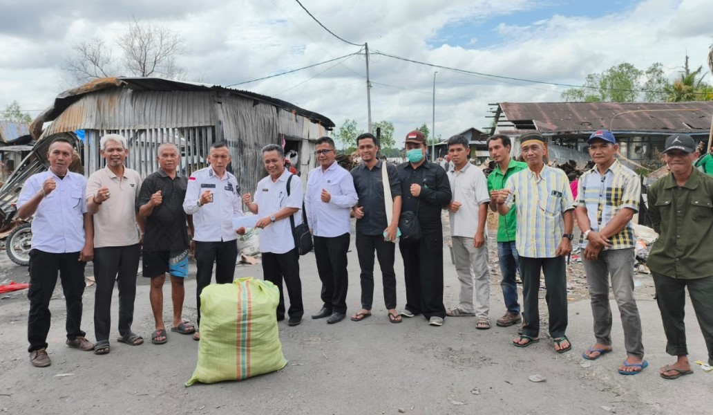 RSUD Tengku Berikan Bantuan, Pastikan Korban Kebakaran Pulau Kijang Tak Berjuang Sendiri