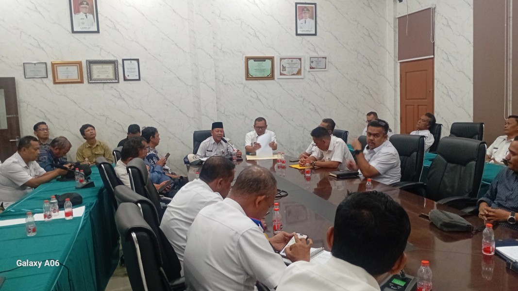 Rapat Tindak Lanjut Peningkatan Jalan Lintas Bono, Asisten II Tekankan Komitmen Bersama