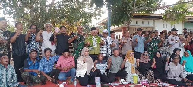 Ratusan Masyarakat Siabu Gelar Syukuran Potong Kerbau, Hadir Juga Pihak Ciliandra Perkasa