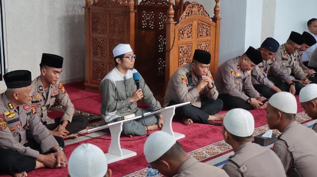 Polres Kep Meranti Gelar Peringatan Isra'Mi'raj dan Do'a Bersama Anak Yatim