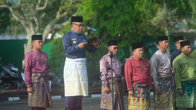 Bupati Meranti Pimpin Upacara Peringatan Hardiknas 2025: Pendidikan Bermutu untuk Semua