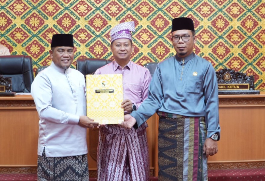 DPRD dan Pemkab Pelalawan Teken Nota Kesepakatan Perubahan KUA dan PPAS 2025