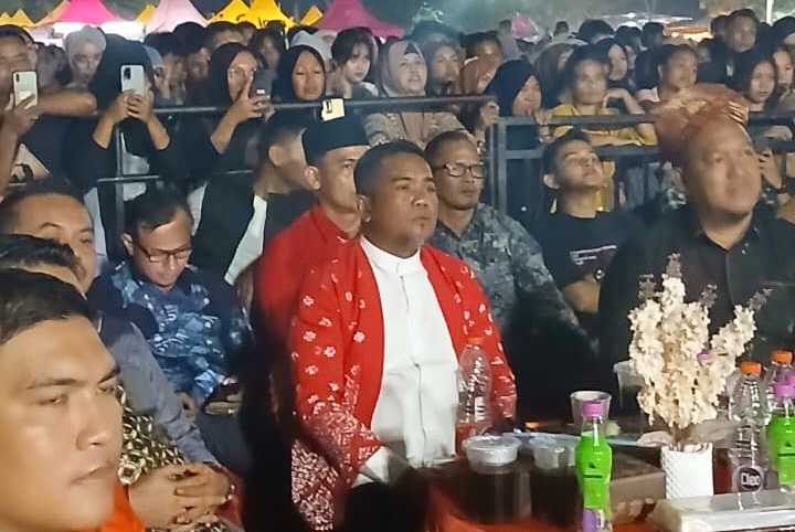 Buka Milad Desa Langkan, Bupati Zukri Tekankan Pentingnya Inovasi di Tengah Keterbatasan