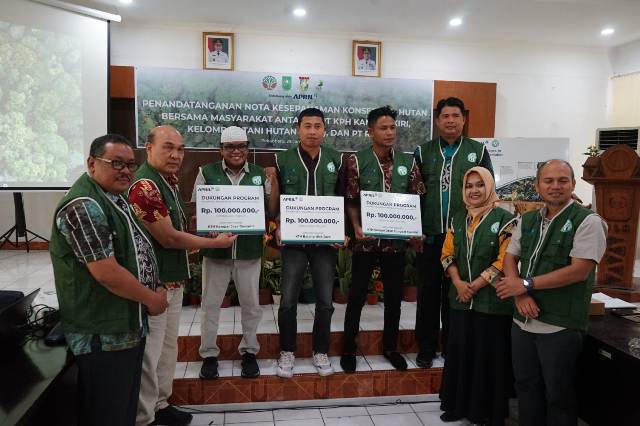 Kolaborasi Masyarakat, Pemerintah, dan RAPP Perkuat Konservasi Hutan Berbasis Perhutanan Sosial di Riau