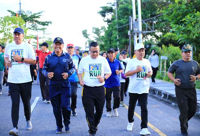 Lepas Fun Run 7,9K, Bupati Asmar dan Wakil Bupati Muzamil Ajak Masyarakat Meranti Sukseskan Riau Bhayangkara Run 2025