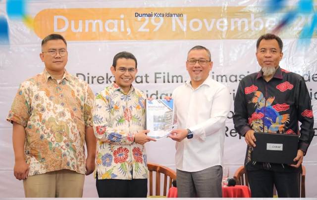 Saat Pelatihan Konten Kreator Kota Dumai, Hendry Munief Berharap Ekraf Turut Gerakkan Ekonomi Lokal