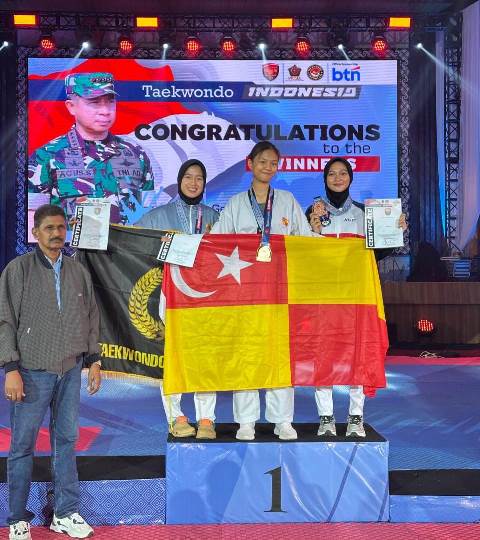Dua Polwan Polda Riau Meraih Medali di Kejuaraan Taekwondo Internasional