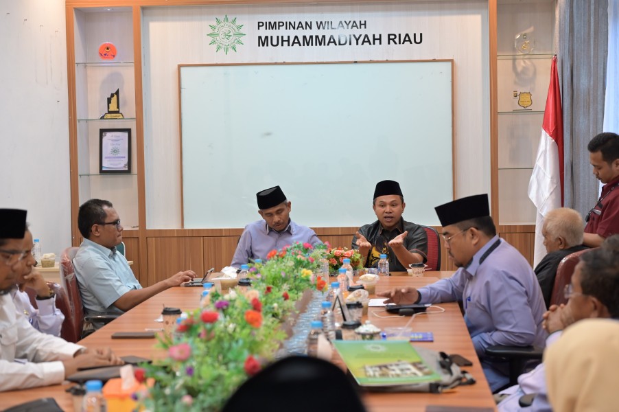 Cagubri Abdul Wahid Sambangi PW Muhammadiyah, Apa Ini Pertanda Dukungan?