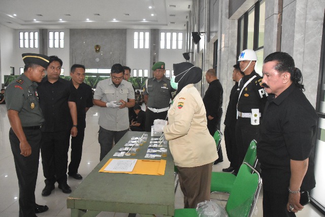 Danrem 031/WB Gelar Tes Urine Mendadak, Pastikan Prajurit Bebas Narkoba Usai Cuti Lebaran