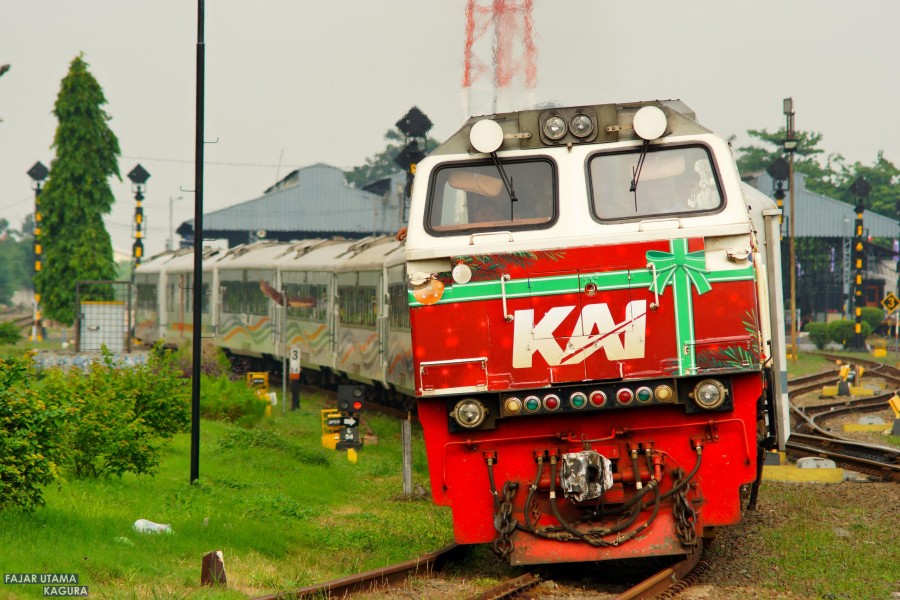 Kereta Api Jadi Moda Transportasi Favorit selama Libur Natal dan Tahun Baru