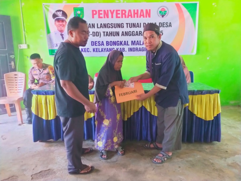 BLT Dana Desa Bongkal Malang Cair Sebelum Lebaran, 25 KPM Terima Bantuan