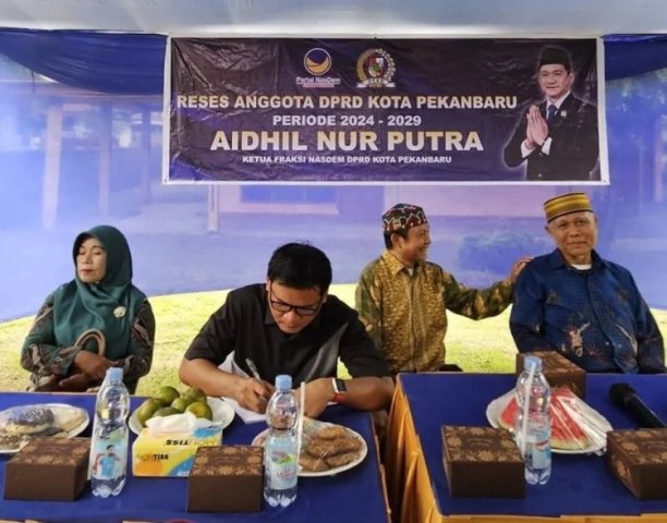 Reses Aidil Nur Putra di Kampung Baru, Warga Keluhkan Drainase Tertutup Bangunan