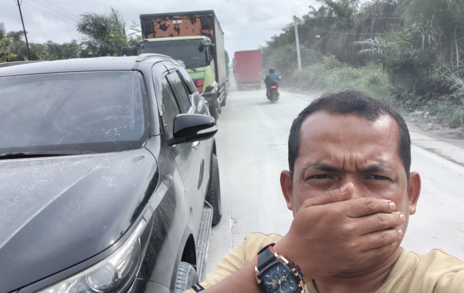 Proyek Jalintim Pelalawan Picu Macet Parah, P3K Desak Kontraktor Terapkan Skema 30 Menit