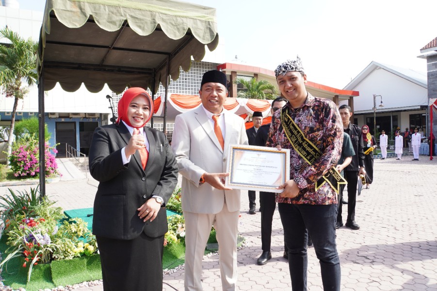 Kutip Lagu Oasis, Bupati Situbondo: Perubahan Dimulai dari Tempat Tidur