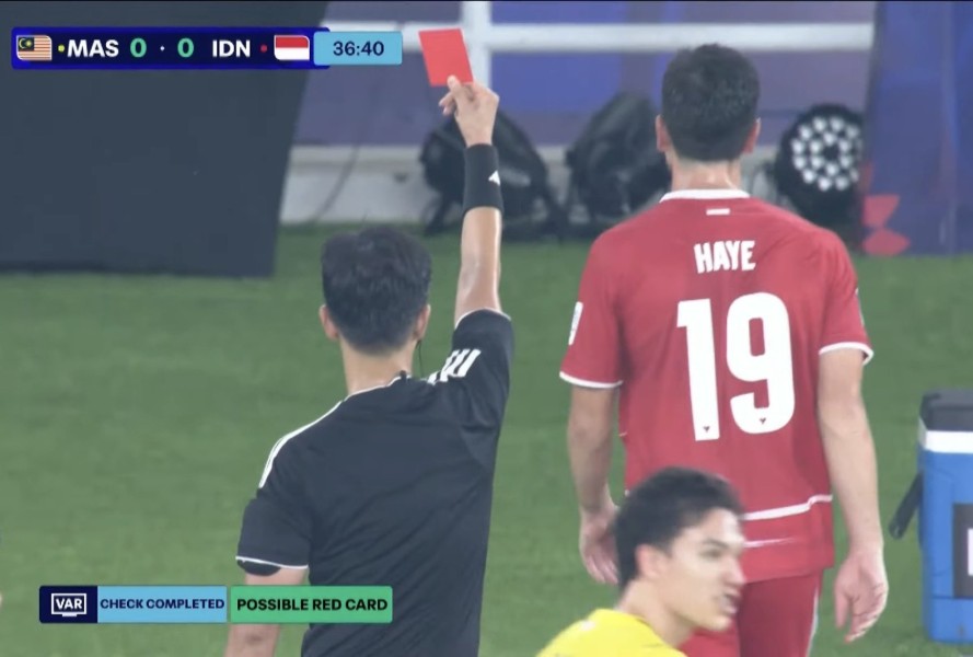 10 Pemain Indonesia Tahan Malaysia 0-0, Thom Haye Kartu Merah