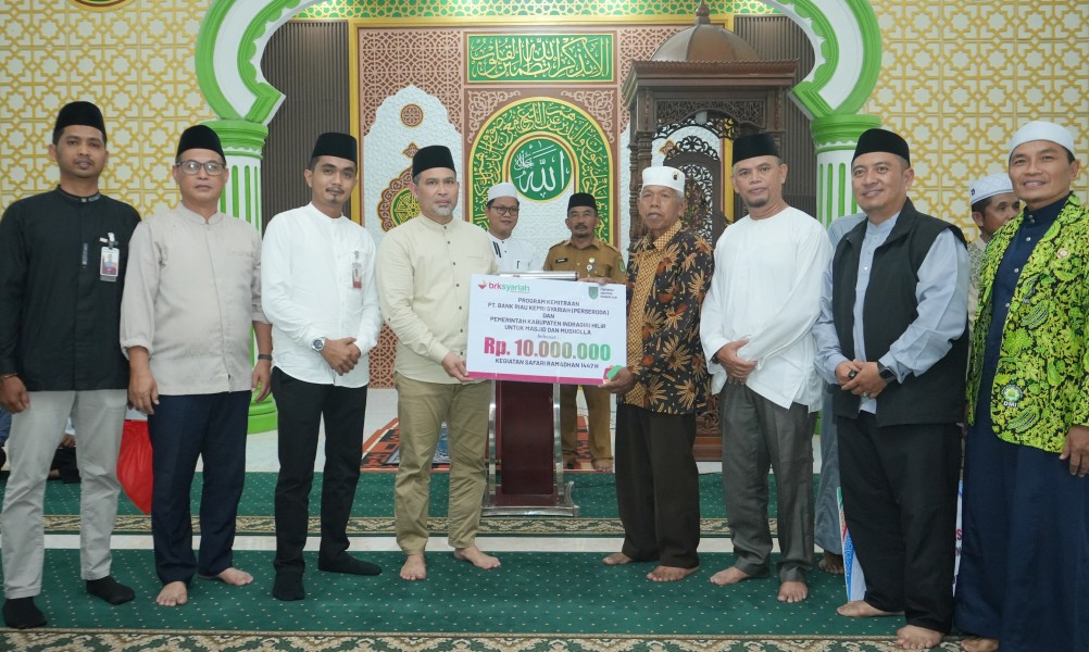 Bank Riau Kepri Salurkan CSR di Masjid Jami’ An-Nur Benteng