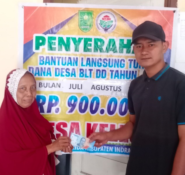 Penyaluran BLT di Desa Kelesa Bukti Kepedulian Pemerintah terhadap Warga