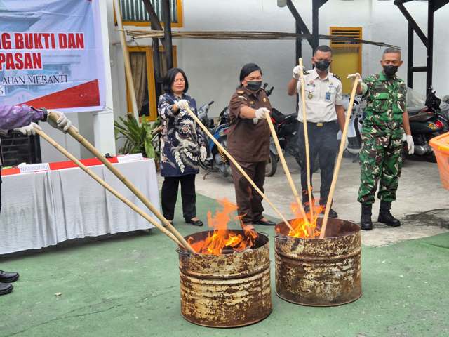 21 Perkara Inkracht Dimusnakan Barang Bukti di Kejari Meranti