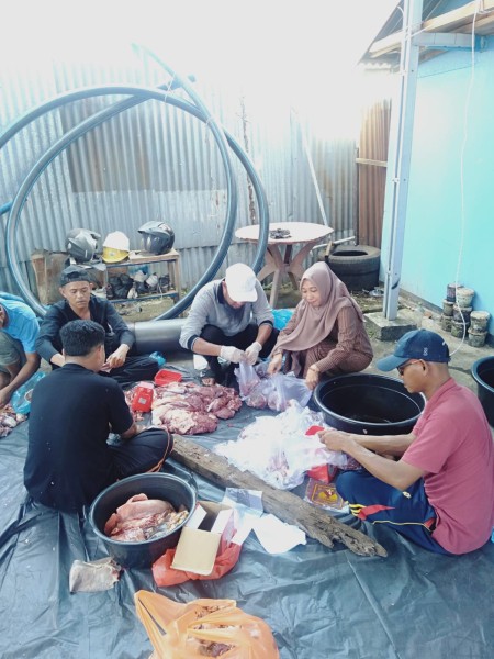 Iduladha 1447 H, PDAM Tirta Indragiri Tebar Daging Kurban untuk yang Membutuhkan