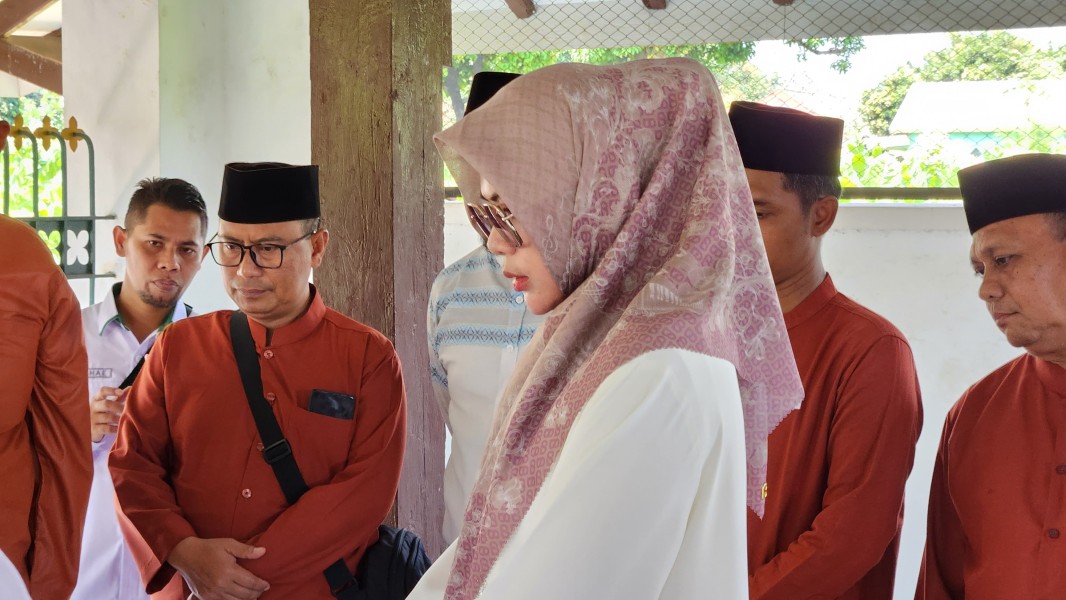 Momentum Harjakasi 2025, Bunda Baca Situbondo: Ziarah Makam, Ziarah Pengetahuan