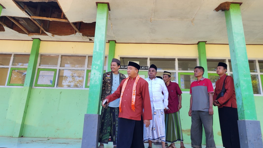 Fasilitas Rusak, Bupati Situbondo Perintahkan Perbaikan SDN 10 Curah Tatal