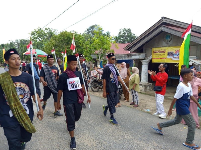 Gerak Jalan Warnai Perayaan HUT RI ke-80 di Pasir Kemilu, Kebersamaan Jadi Kunci