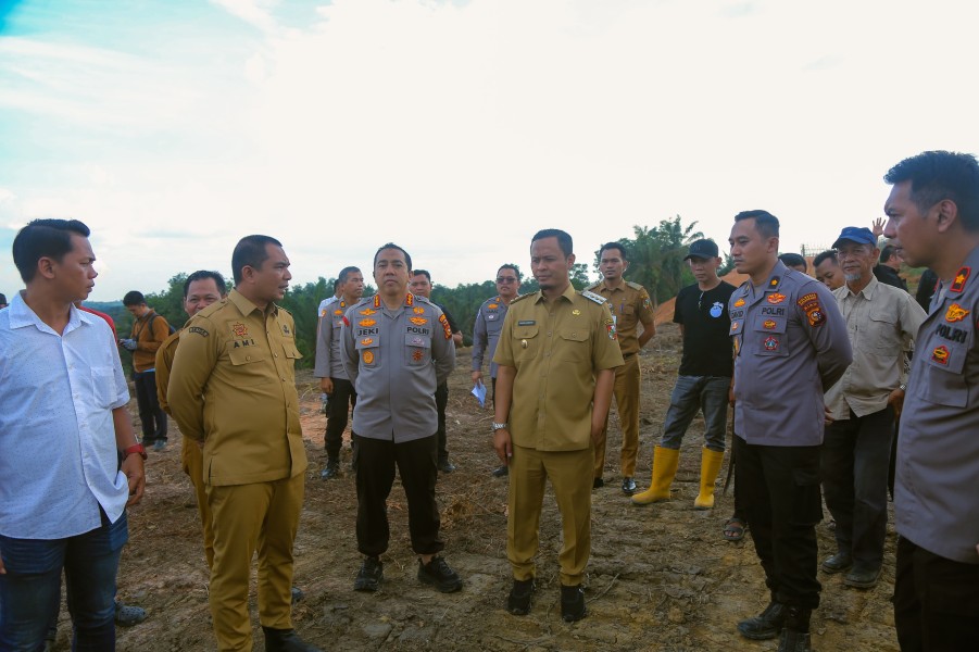 Kapolresta Pekanbaru dan Pemko Dukung Ketahanan Pangan dan Penghijauan di Lahan 11 Hektare