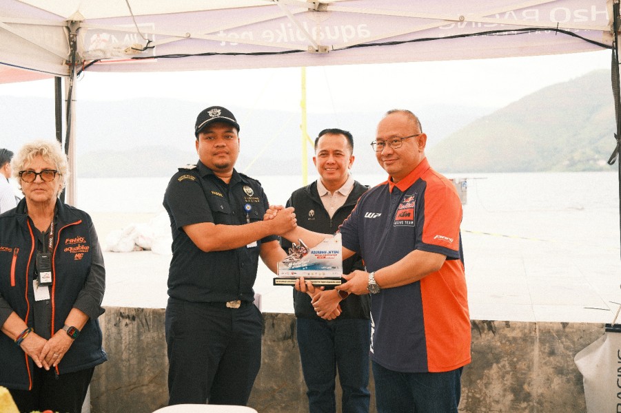 ITDC Berikan Penghargaan Kepada Bea Cukai atas Dukungan dalam Kejuaraan Dunia Jetski di Danau Toba