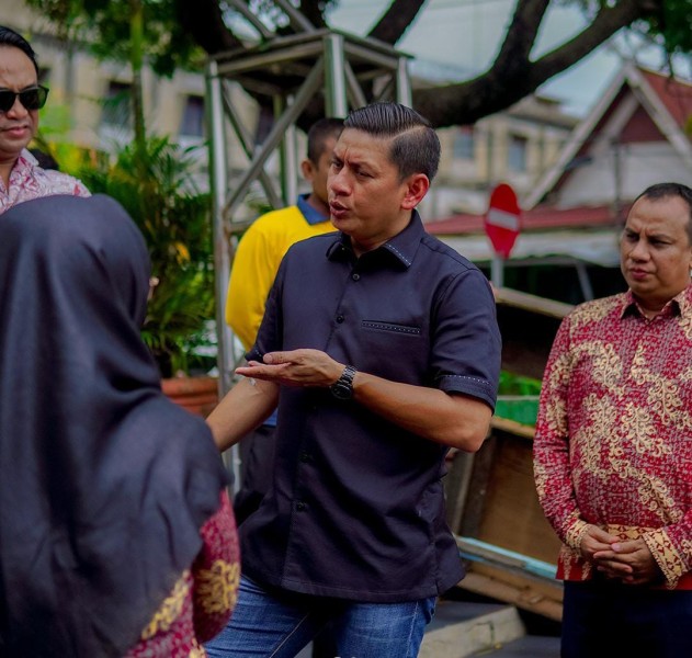 Dinas PUPR dan BWSS III Tinjau Drainase Sekitar Pasar Bawah