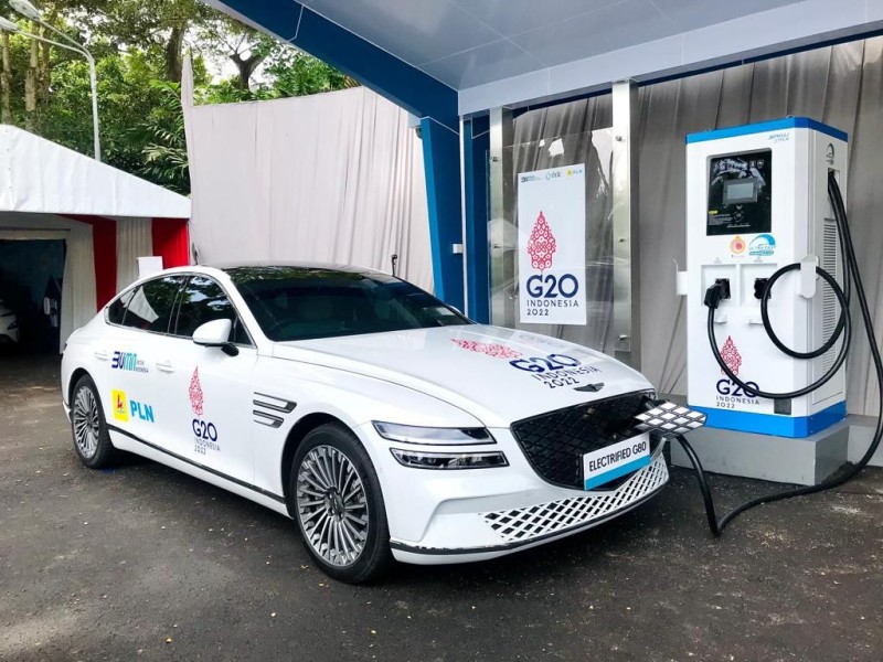 Revolusi Fast Charging: Panduan Cerdas Pengisian Cepat untuk Mobil Listrik