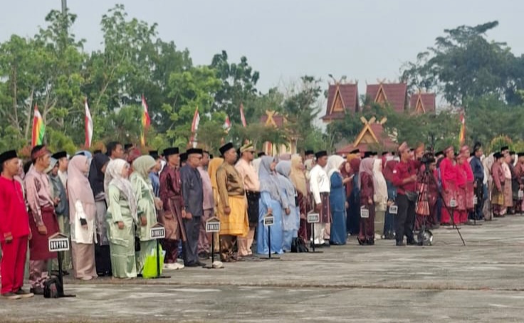 Upacara HUT ke-69 Provinsi Riau, Wabup Husni Thamrin Tekankan Sinergi dan Penguatan Fiskal Daerah