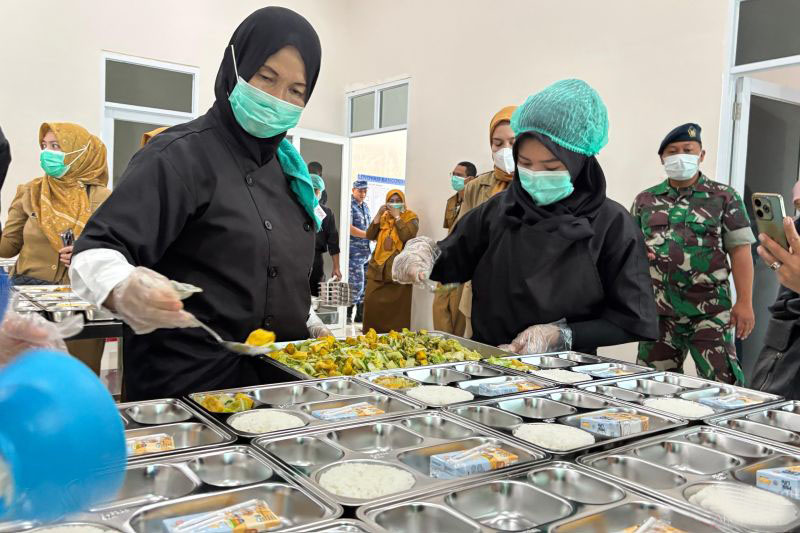 Makan Bergizi Gratis Dorong Pertumbuhan IKM dan Sektor Logistik