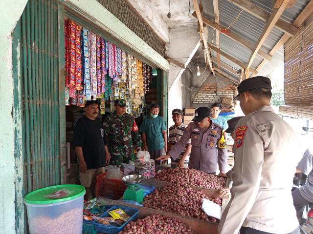 Koramil 14/Kepenuhan dan Polsek Kepenuhan Patroli Sinergitas Bersama Menjelang Hari raya Idul Fitri 1446 H