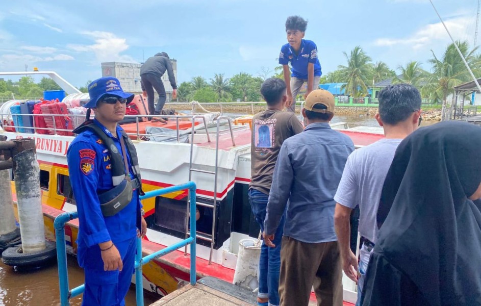 Sat Polairud Polres Inhil  Pengamanan Keberangkatan Kapal, Antisipasi Gangguan Kamtibmas dan Laka Laut