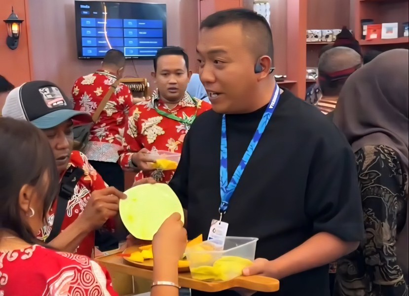 Dari Sepotong Mangga, Mas Rio Kenalkan Situbondo Berbuah Best Trade Promotion APKASI Expo 2026
