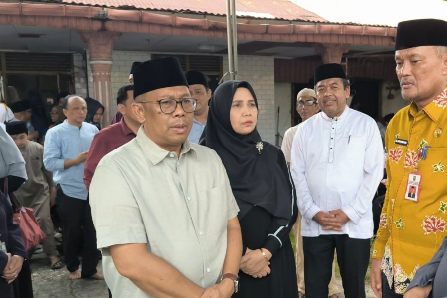 Yoserizal Zen Wafat, Pj Gubri: Riau Kehilangan Sosok Pekerja Keras, Budayawan dan Birokrart