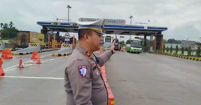 Tekan Fatalitas di Jalan Tol, Personil SAT PJR Gencar laksanakan Patroli Sambang