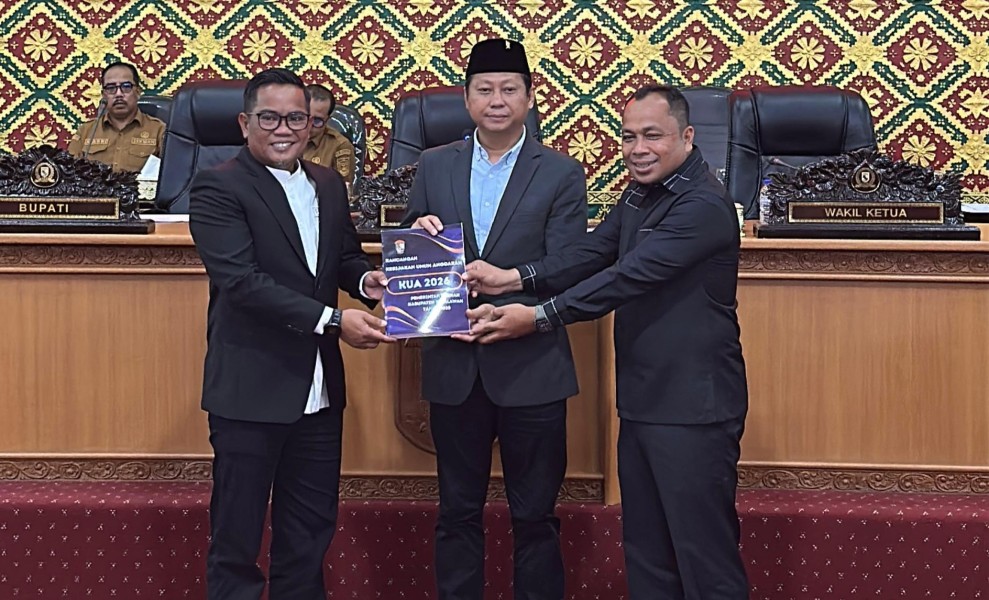 Pemkab Pelalawan Serahkan KUA-PPAS APBD 2026 ke DPRD, Bupati Zukri Sampaikan Ini