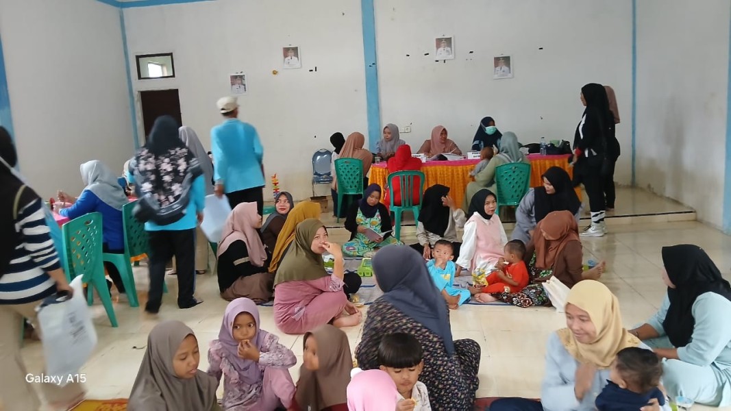 Pemdes Pulau Sengkilo Gelar Pemeriksaan Kesehatan Gratis Usai Senam