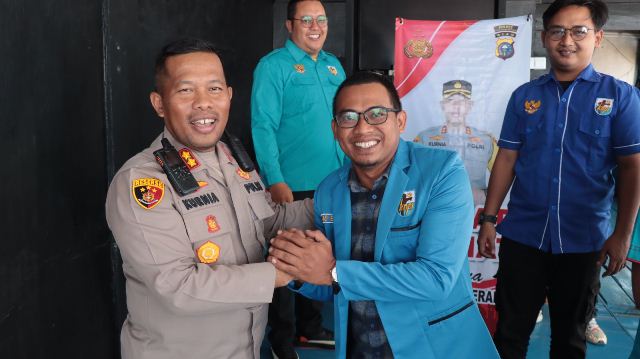 Kapolres Kep Meranti Jum'at Curhat Bersama KNPI