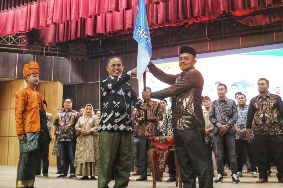 Bupati Inhil Lantik Pengurus Himpunan Pedagang Pasar Inhil 2025–2030