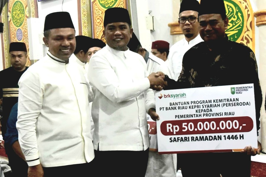 Gubri Safari Ramadan di Pangkalan Kerinci, Bupati Pelalawan Paparkan Program Unggulan