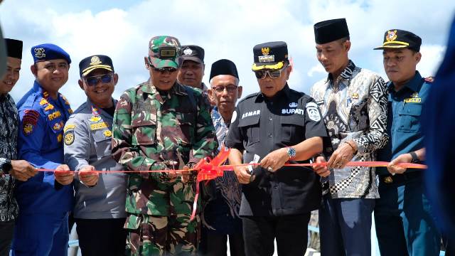 Di Resmikan Bupati Asmar Pelabuhan Desa Penyagun Rangsang Resmi Beroperasi