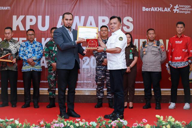 Plt Bupati Meranti Hadiri KPU Meranti Award 2024