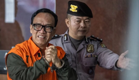 KPK Buru Tiga Mobil Mewah Diduga Dipindahkan Kerabat Eks Wamenaker